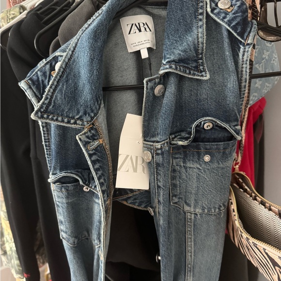 Zara Jean jumpsuit - Picture 2 of 2